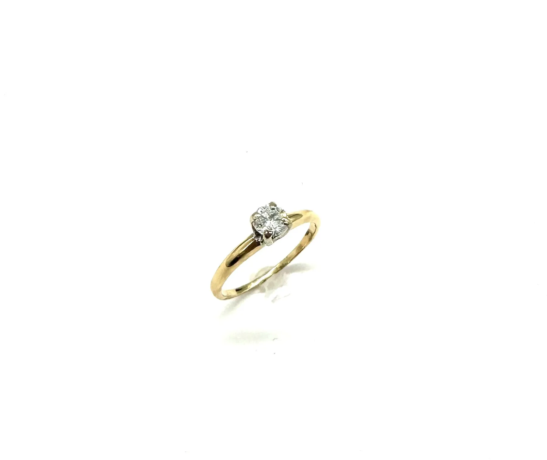 1/3 CTW Round Diamond Solitaire