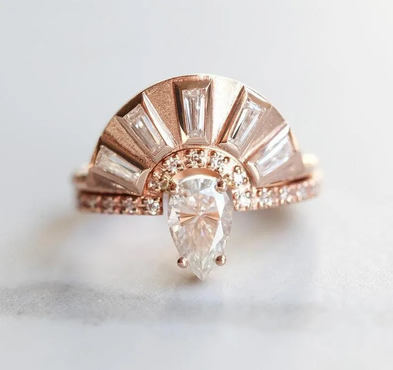 Art Deco Ring With Baguette Diamonds For Nesting