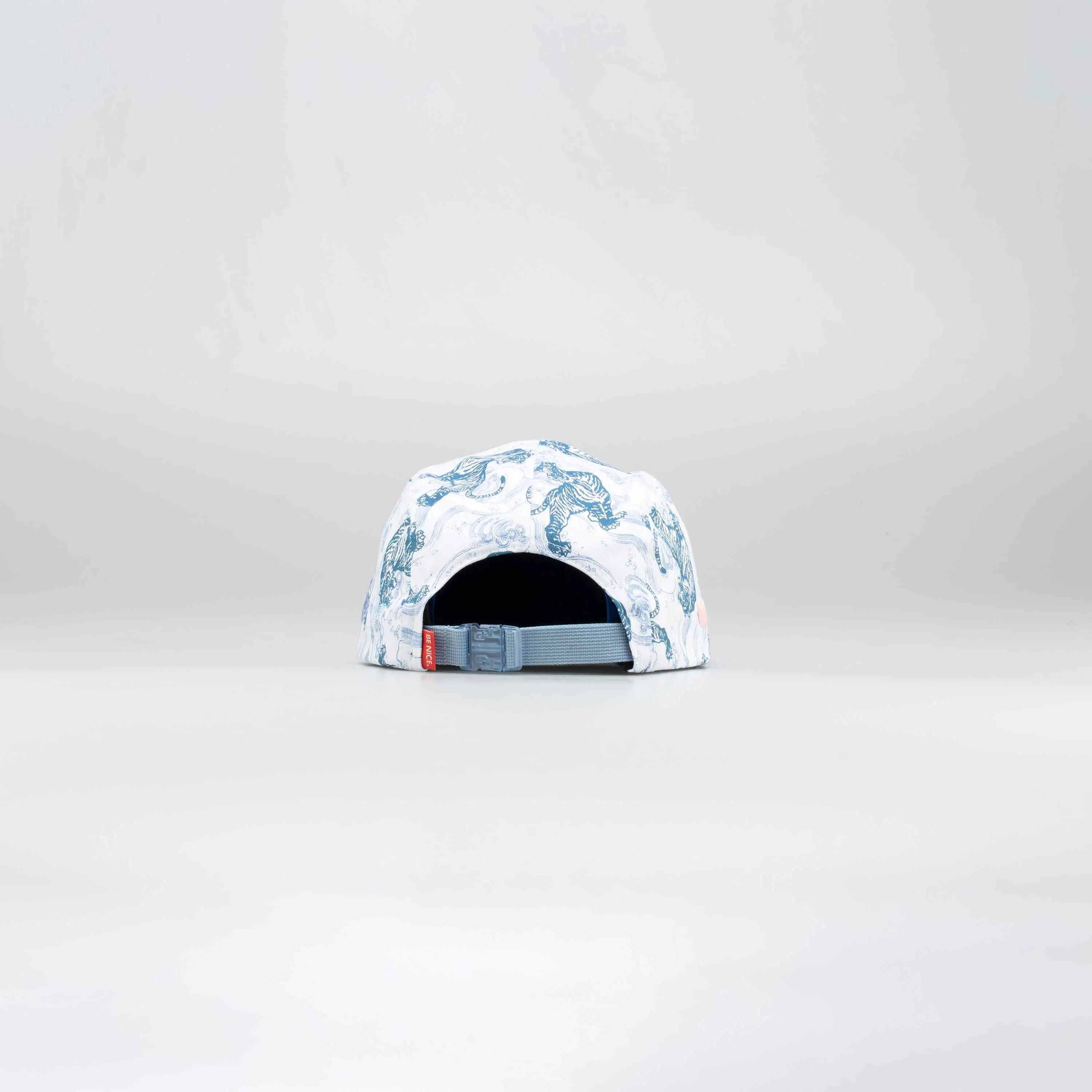 Nice Kicks Life Tiger Hat - White/Blue