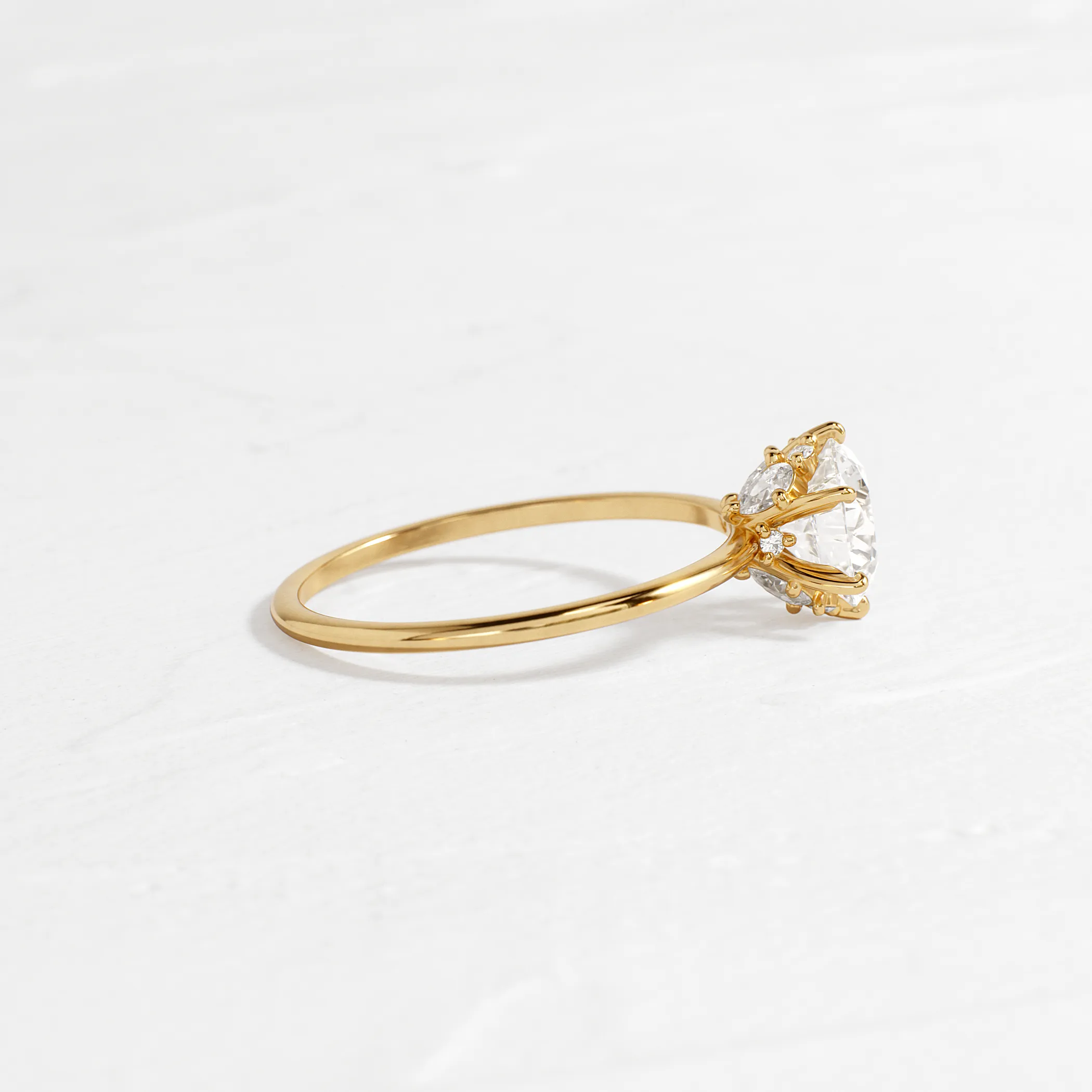 Perennial Ring, Round Cut